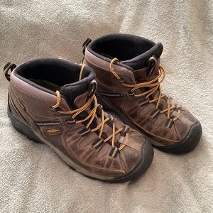 Men’s Keen Hiking Boots Size 8 Shoes Brown Hikers Shoes